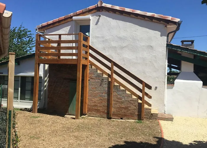 Konukevi La Grange 3*